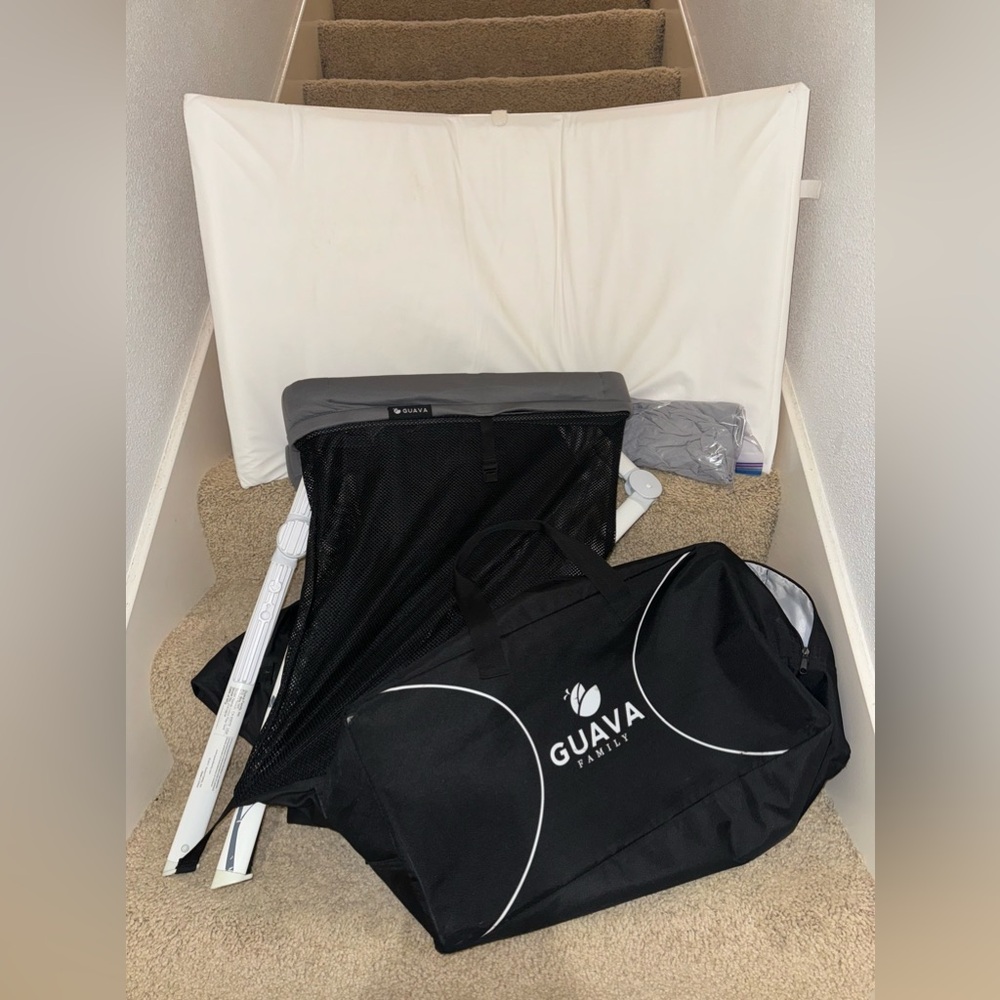 Guava Lotus Travel Crib